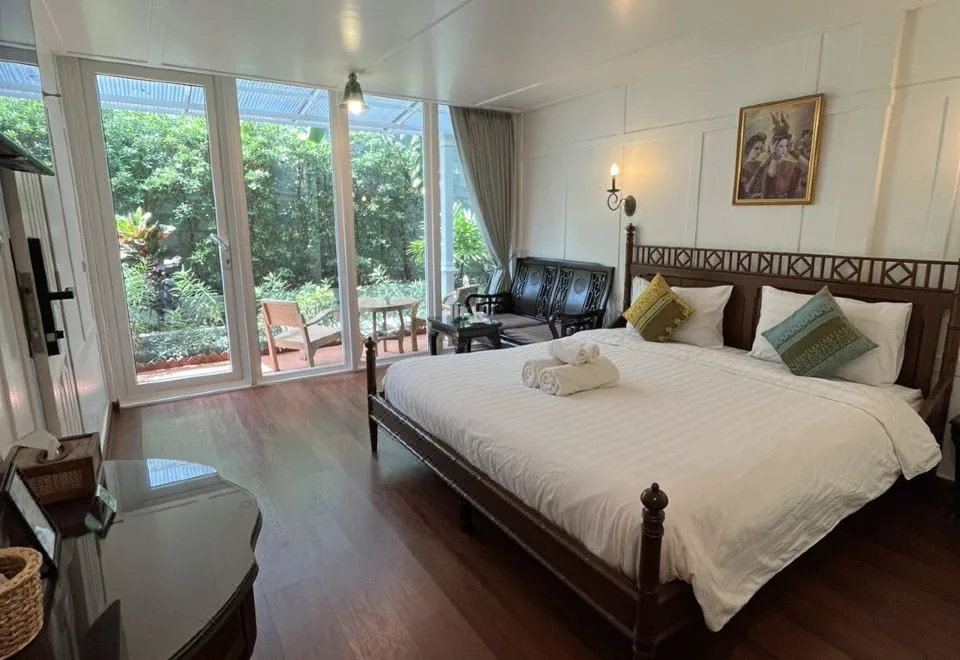 Baan Debtida — photograph 2