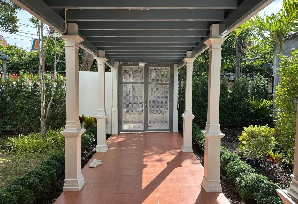 Baan Debtida — photograph 9