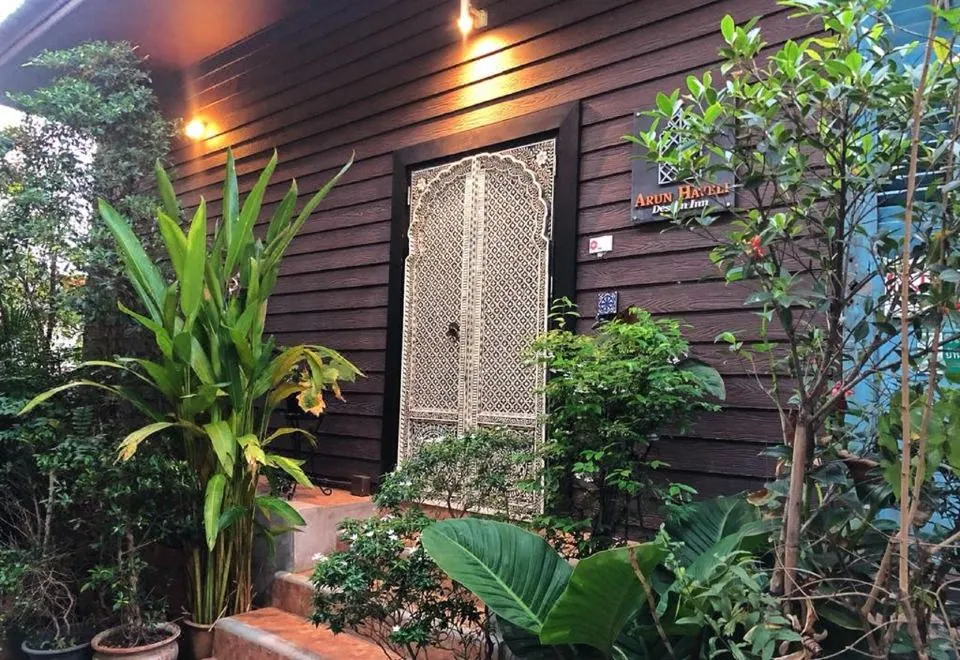 Arun Residence — photograph 5