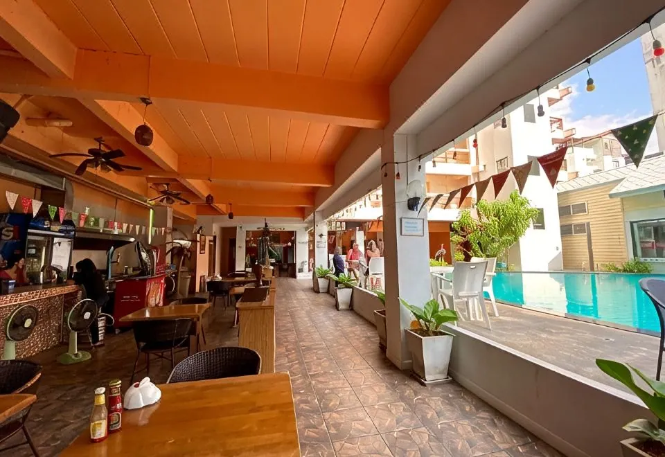 Mango Lagoon Place — photograph 8