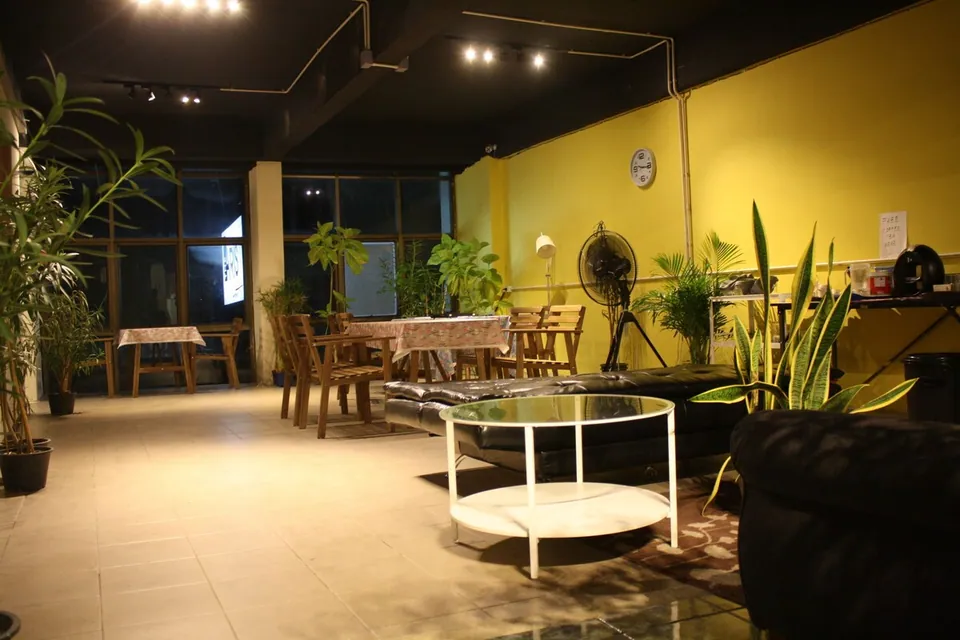 The Mixx Hostel — photograph 4