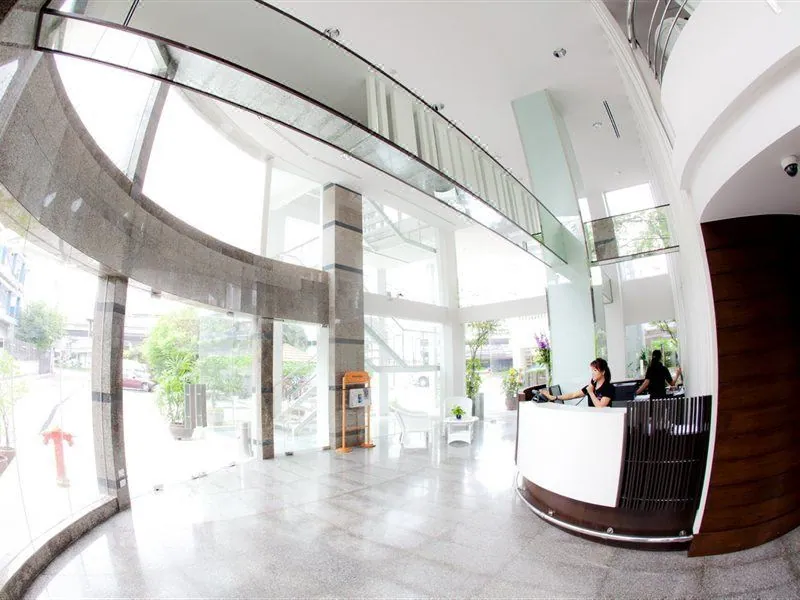 Trang Hotel Bangkok — photograph 3