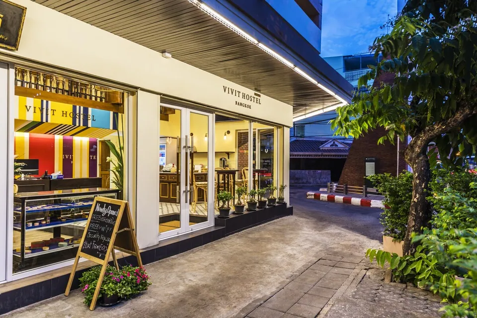 Vivit Hostel Bangkok hotel property photograph